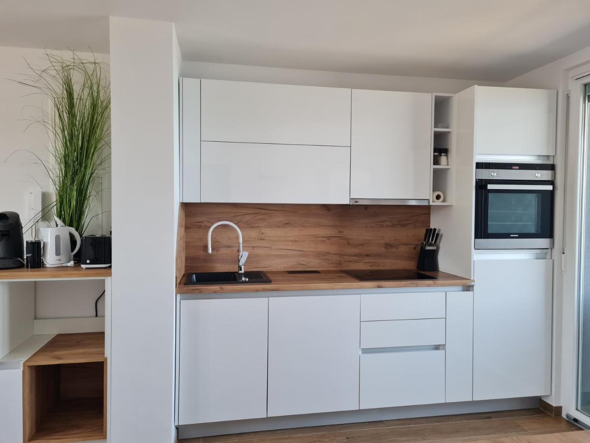 Apartmani Adria نين المظهر الخارجي الصورة